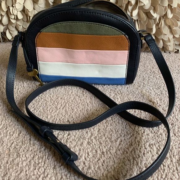 Pre-loved Fossil crossbody Bag - Picture 2 of 5